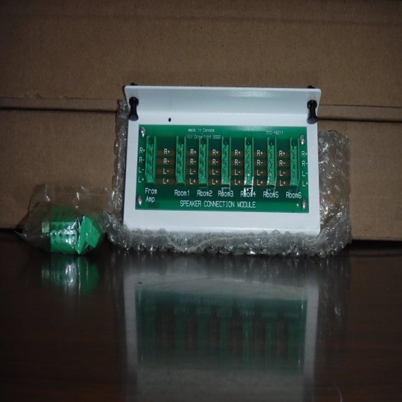 Leviton 1 x 6 Passive Audio Module - Connects 1 Amp To 6 Speakers - Picture 4 of 4